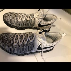 Men’s KD Nike sneakers size 10